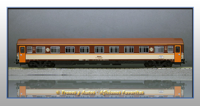 Coche pasajeros Serie 10000 AA-10001 "Estrella" - Renfe